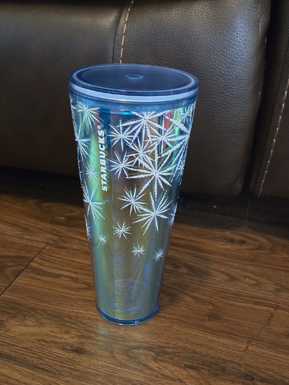 Starbucks Christmas Holiday 2023 textured snowflakes blue Venti cold cup tumbler